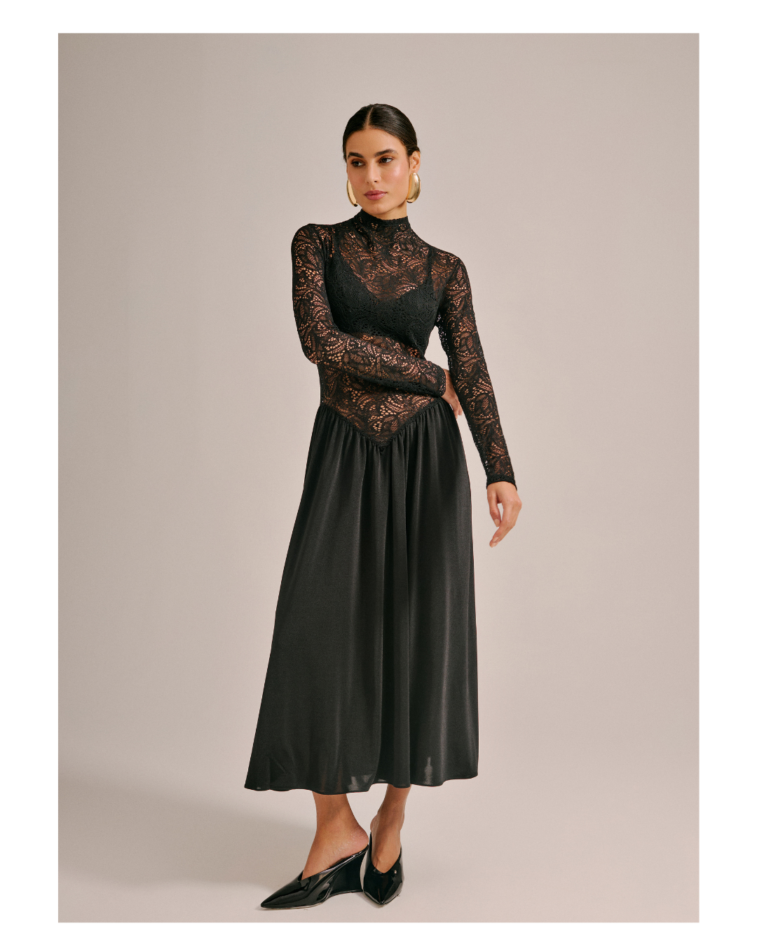 VESTIDO JERSEY COM RENDA PRETO