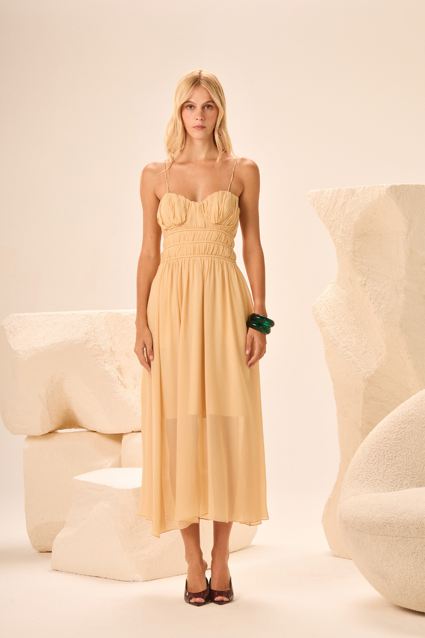 VESTIDO SYLVIA CREPE GEORGETTE AMARELO MANTEIGA