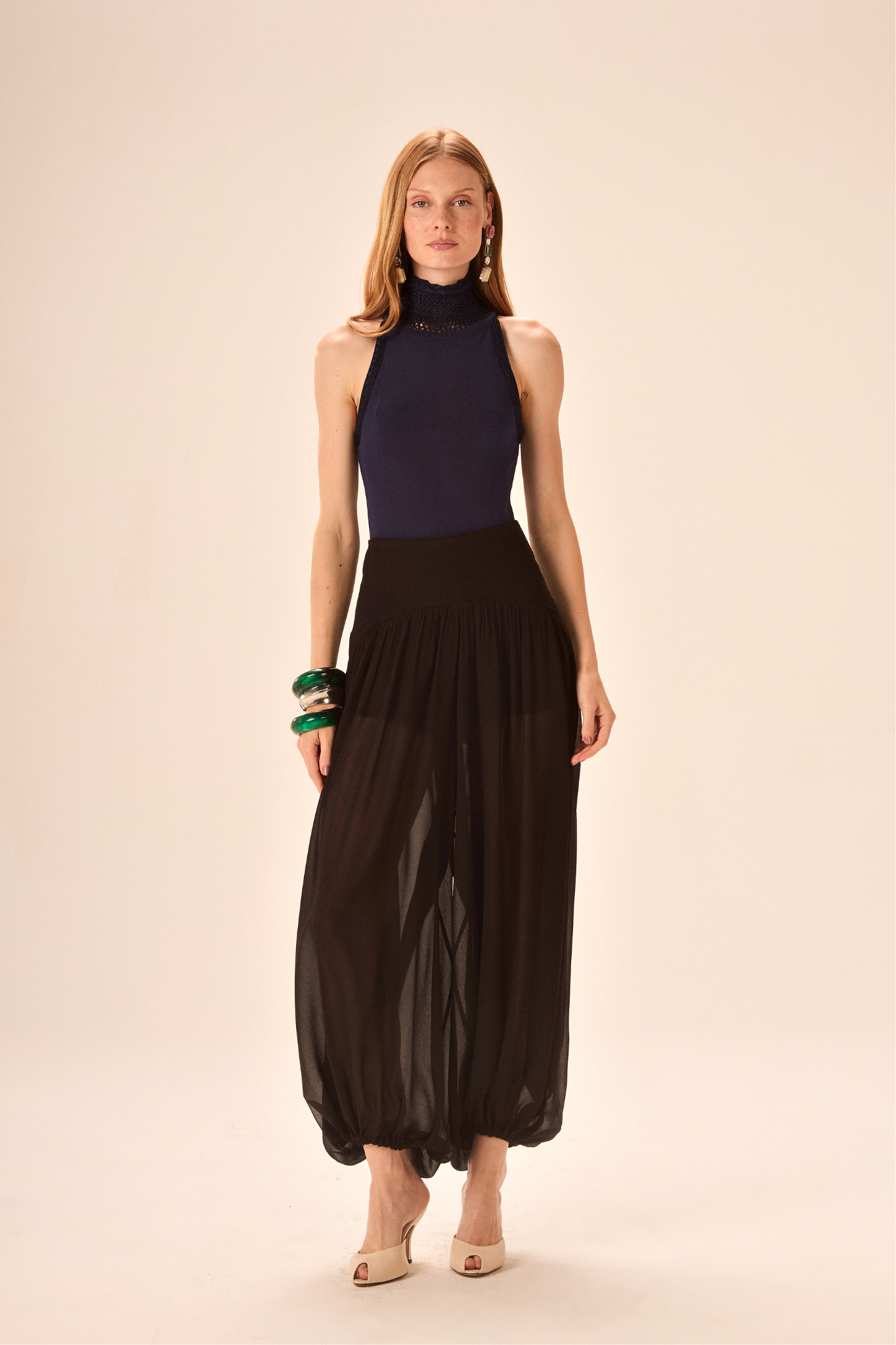 BODY LIVIA RAYON AZUL MARINHO