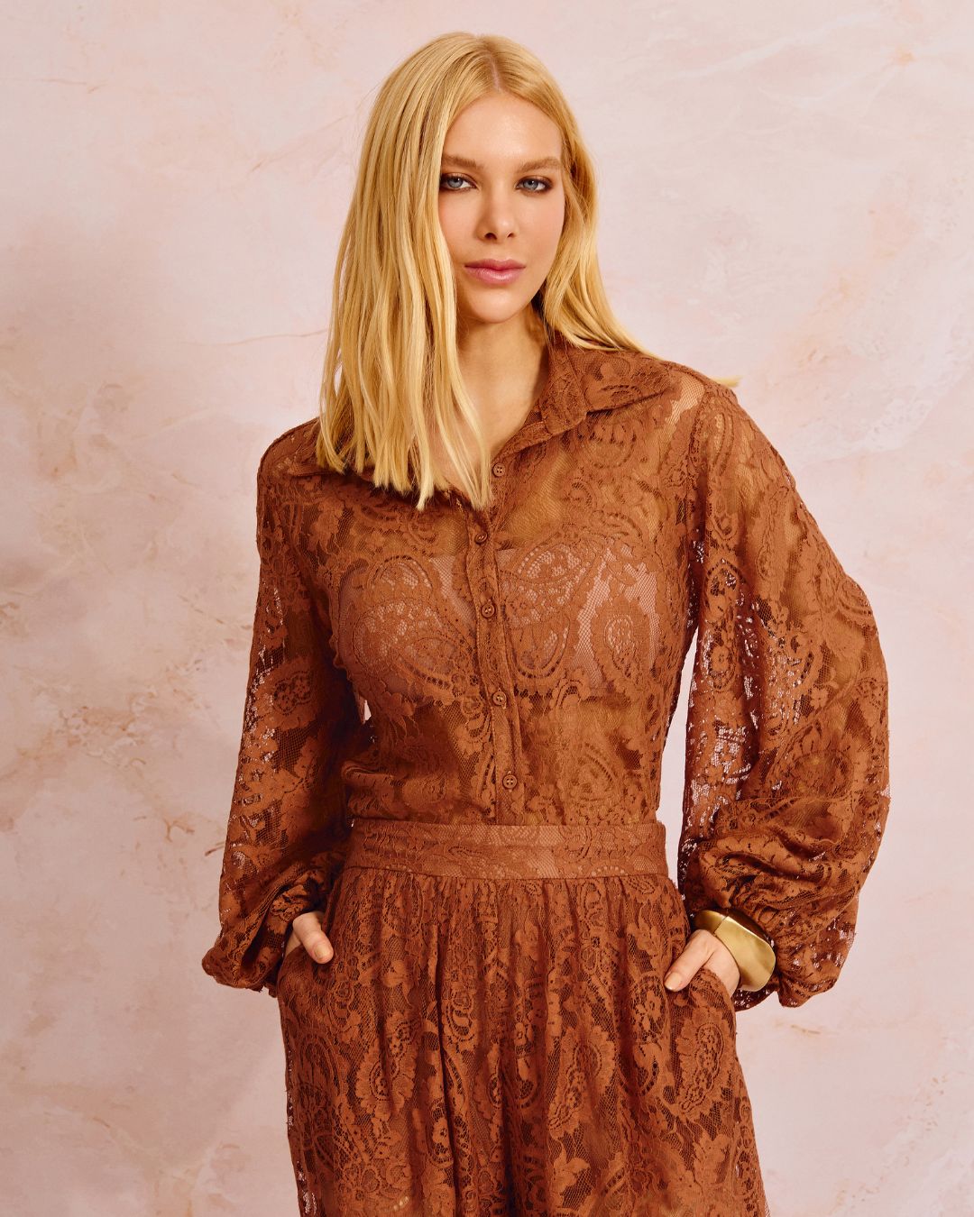 CAMISA RENDA PAISLEY MARROM